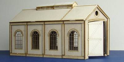 B 00-08 OO gauge small single track engine shed with round windows